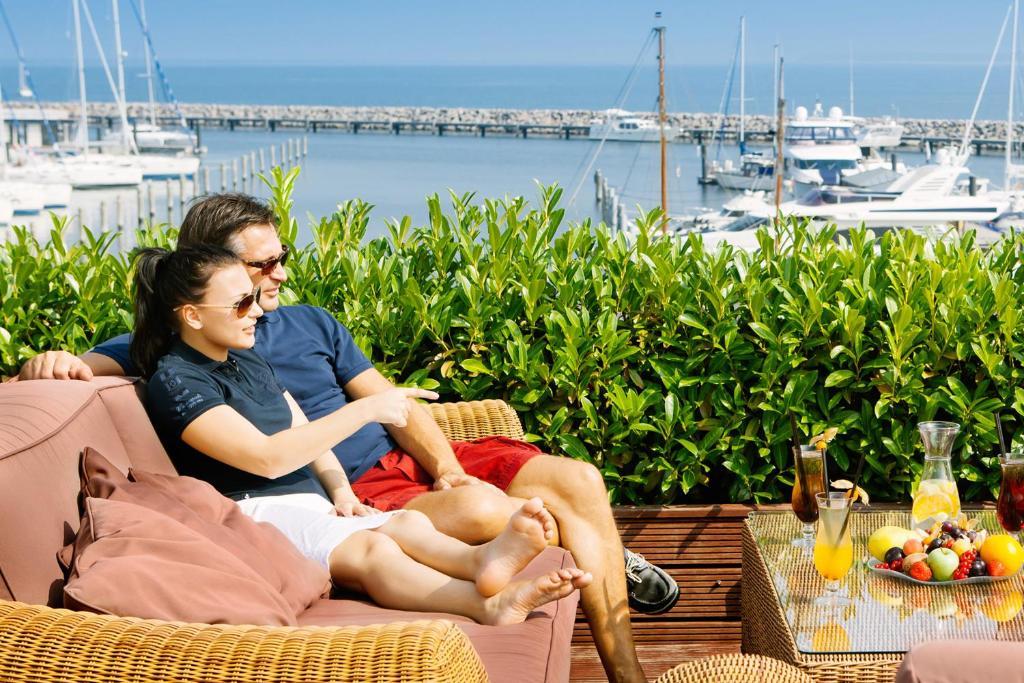 ホテル ヤハトハーフェンレジデンツ ホーへ デューン ロストック エクステリア 写真 The Marina