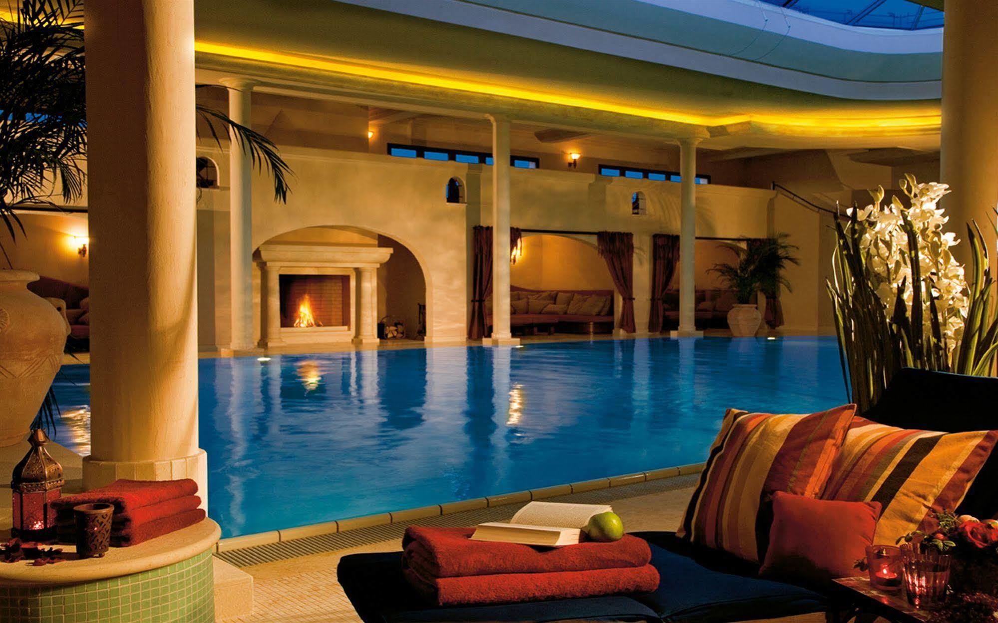 ホテル ヤハトハーフェンレジデンツ ホーへ デューン ロストック エクステリア 写真 The Spa at The Westin